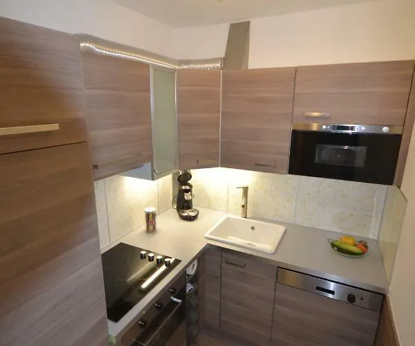 Appartamento Edith 49 *